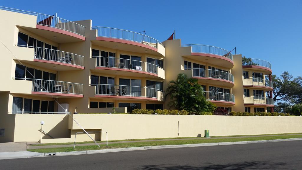 הרווי ביי Alexander Beachfront Apartments מראה חיצוני תמונה