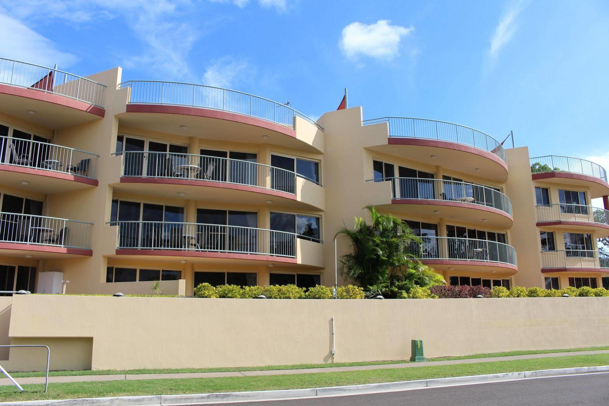 הרווי ביי Alexander Beachfront Apartments מראה חיצוני תמונה