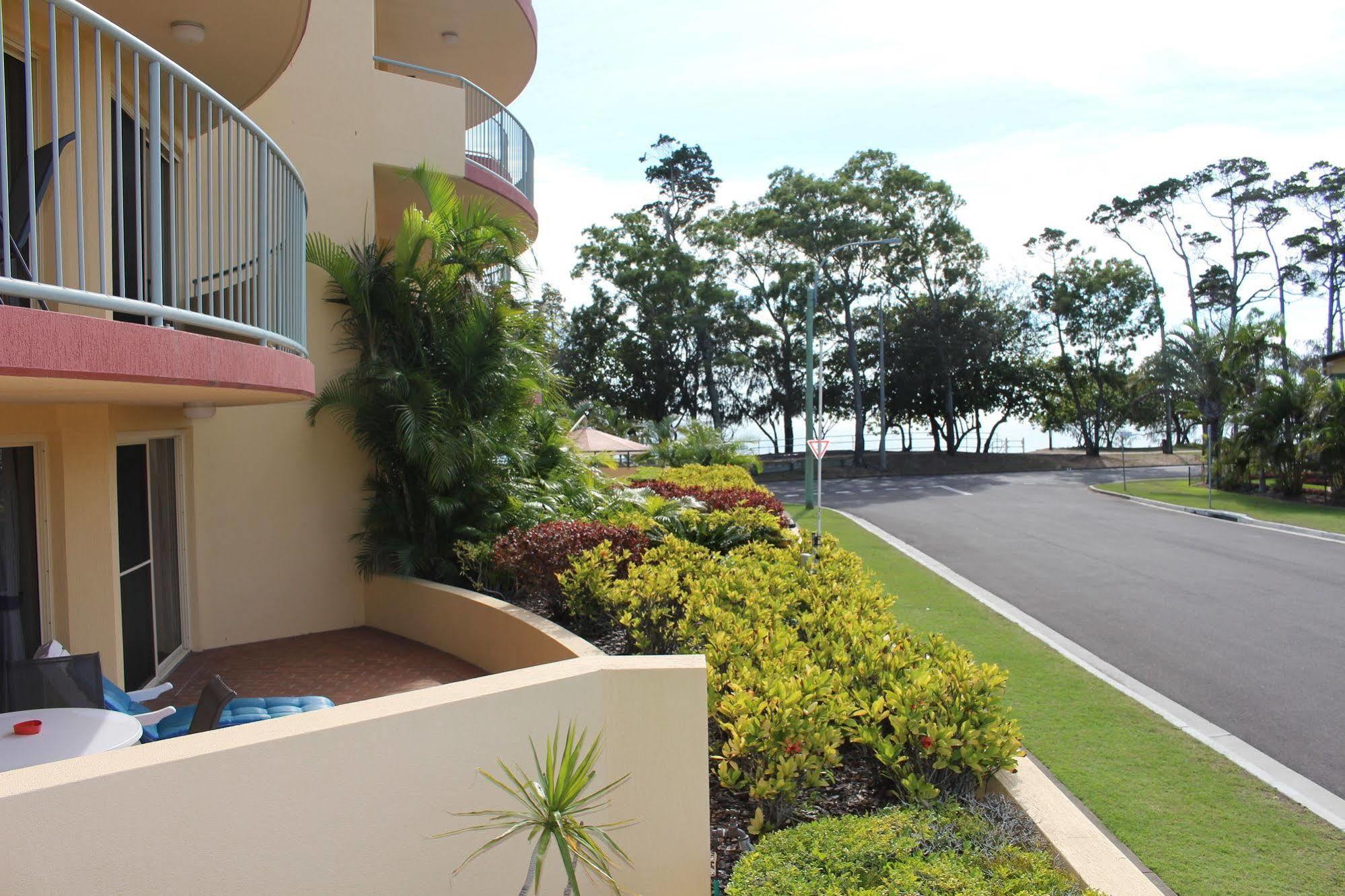 הרווי ביי Alexander Beachfront Apartments מראה חיצוני תמונה