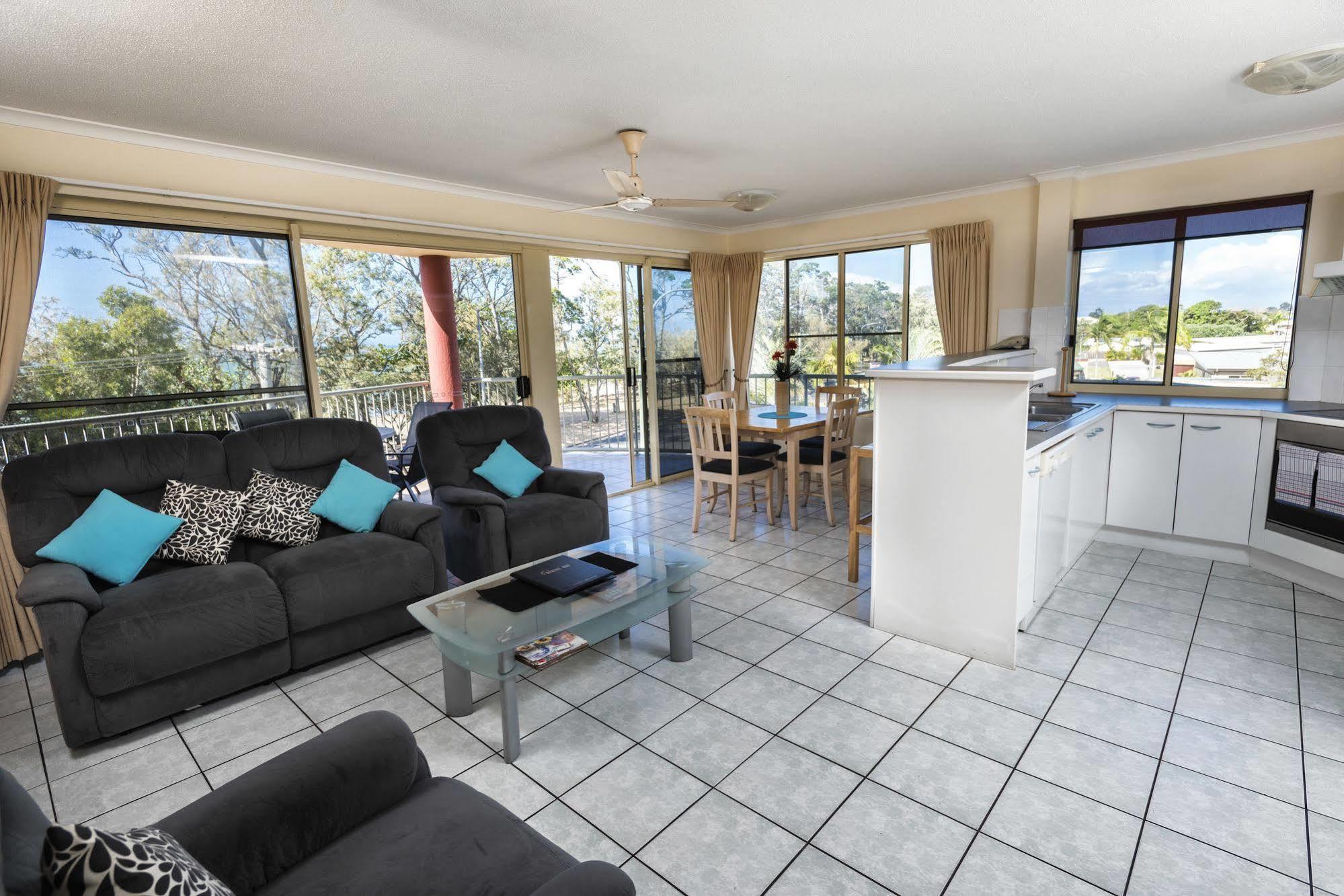 הרווי ביי Alexander Beachfront Apartments מראה חיצוני תמונה