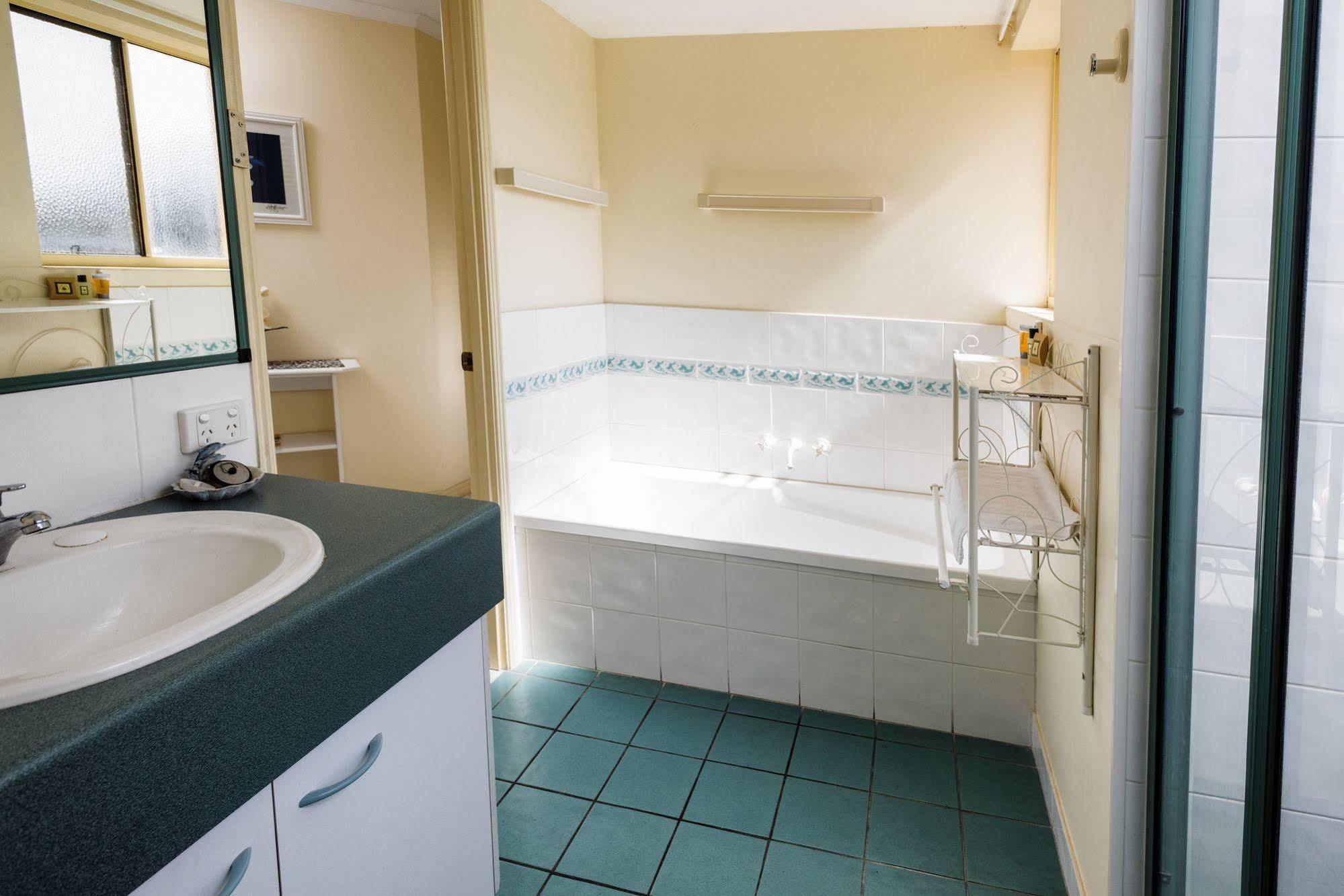 הרווי ביי Alexander Beachfront Apartments מראה חיצוני תמונה