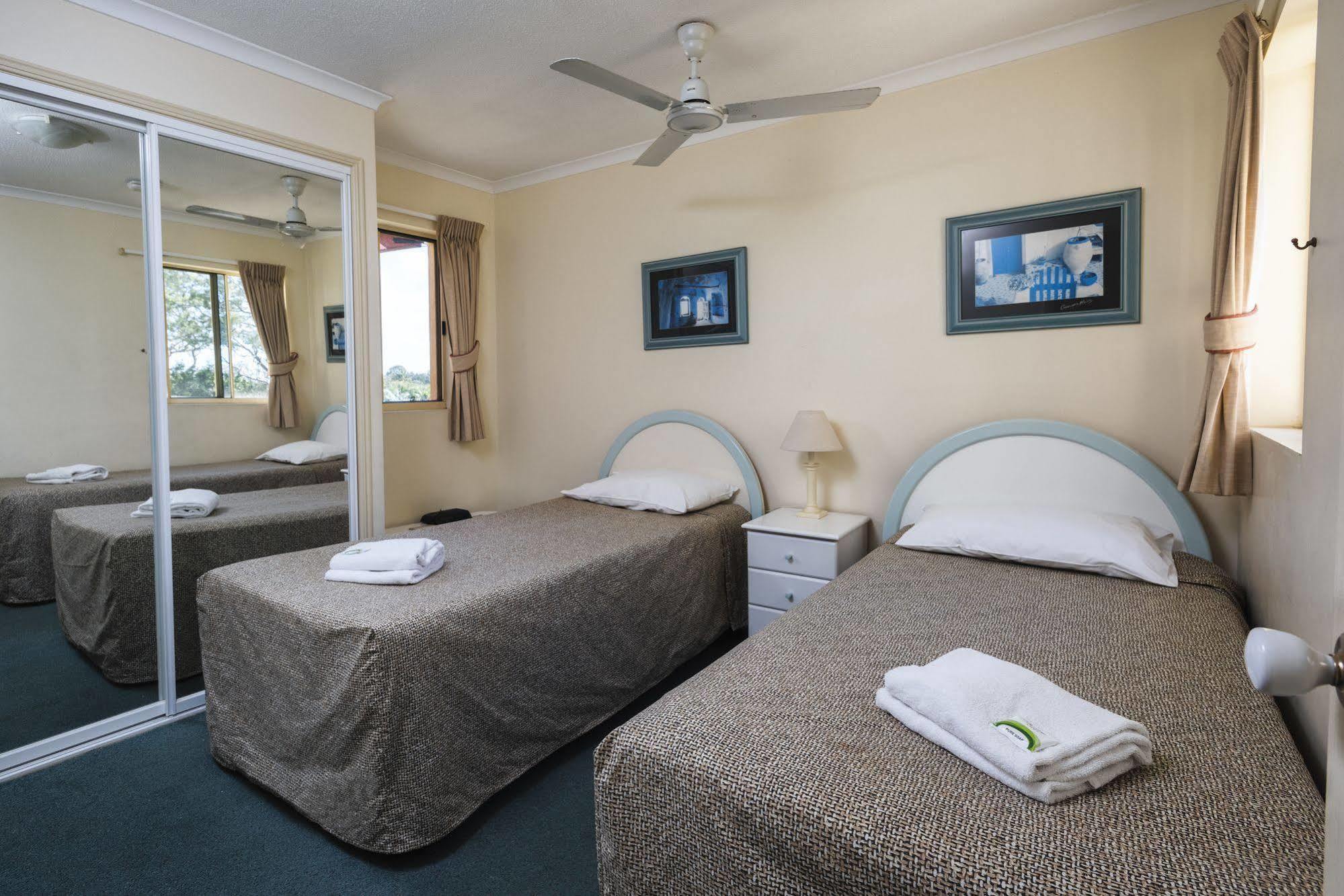 הרווי ביי Alexander Beachfront Apartments מראה חיצוני תמונה