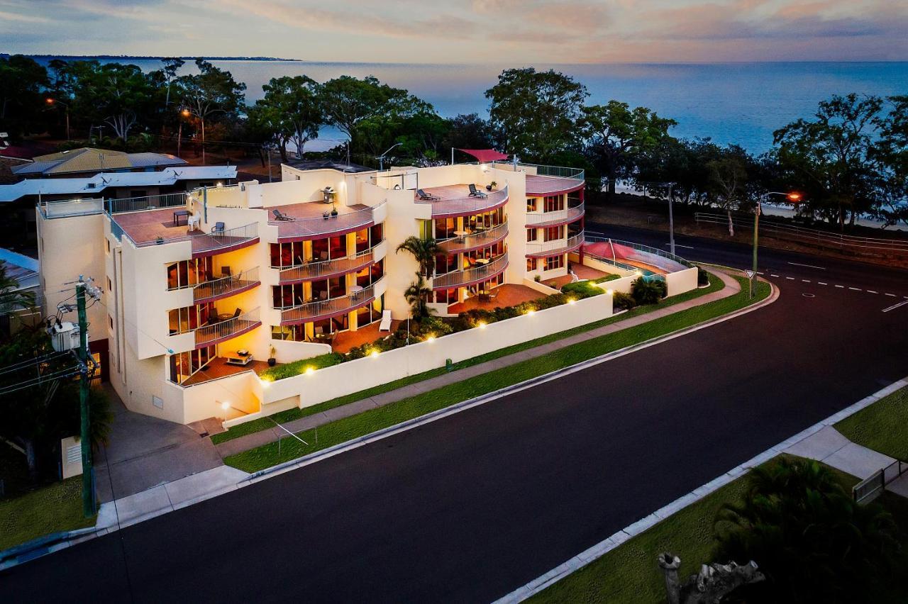 הרווי ביי Alexander Beachfront Apartments מראה חיצוני תמונה