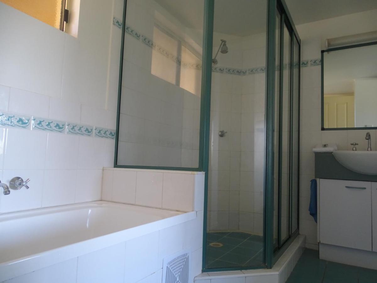 הרווי ביי Alexander Beachfront Apartments מראה חיצוני תמונה