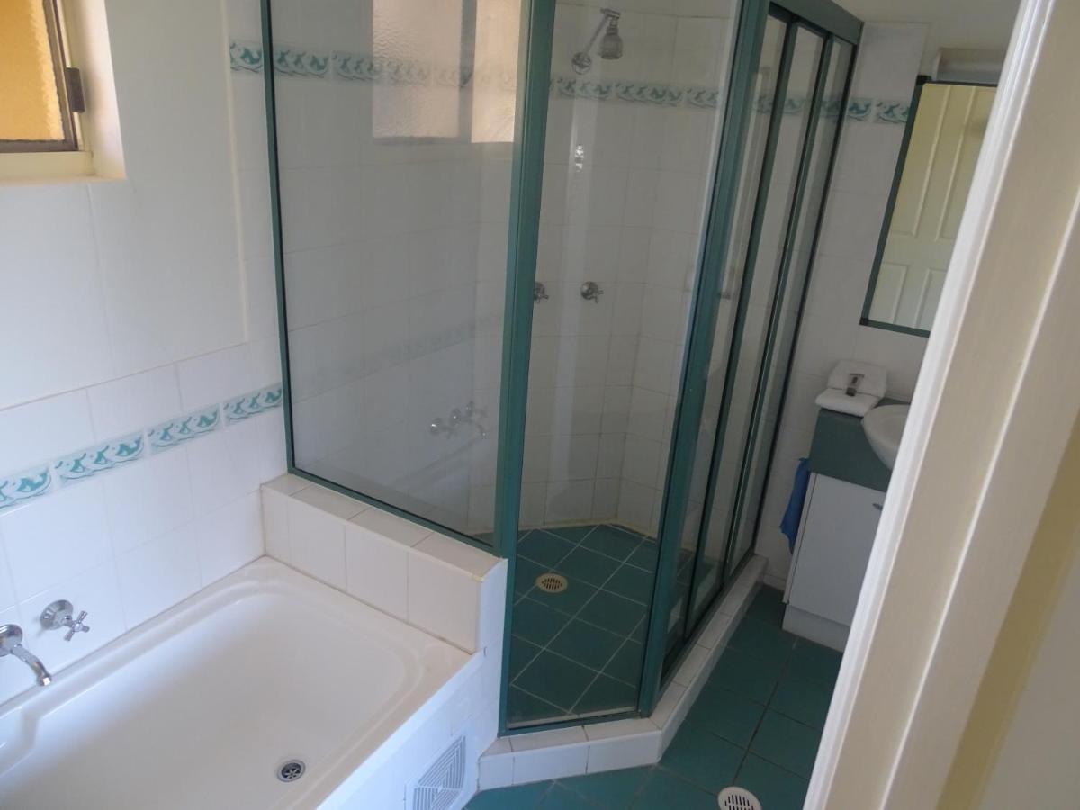 הרווי ביי Alexander Beachfront Apartments מראה חיצוני תמונה